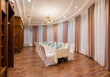 Фото №3 зала Особняк в парке Сосновка