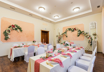 Фото №3 зала Особняк в парке Сосновка