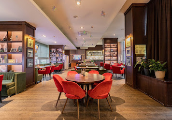 Фото №16 зала Трибуна