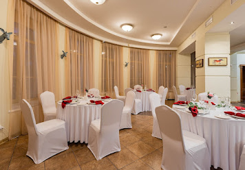 Фото №1 зала Особняк в парке Сосновка