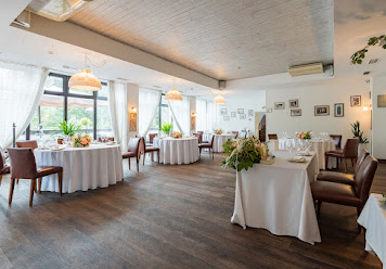 Фото №6 зала Stroganoff Bar & Grill