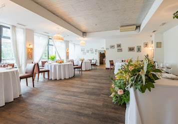 Фото №7 зала Stroganoff Bar & Grill