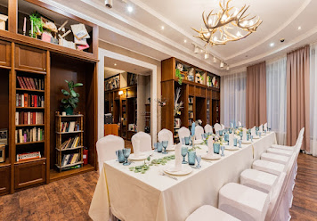 Фото №1 зала Особняк в парке Сосновка